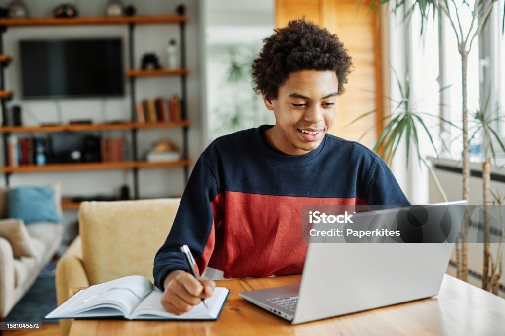 istockphoto-1581045672-1024x1024